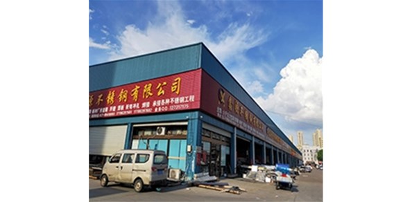 民用住宅不锈钢安装 —— 兼顾美观与实用的生活选择